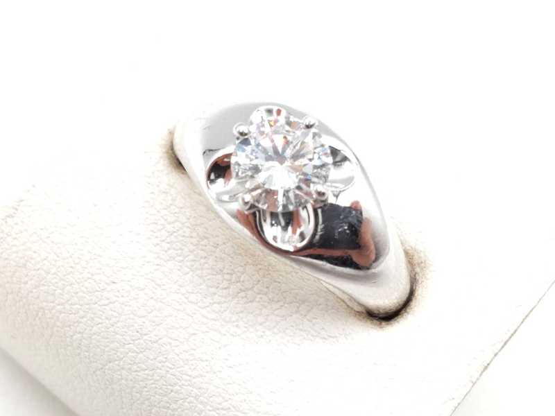 ダイヤモンド買取　リング Pt900 ダイヤ0.72 ct　
